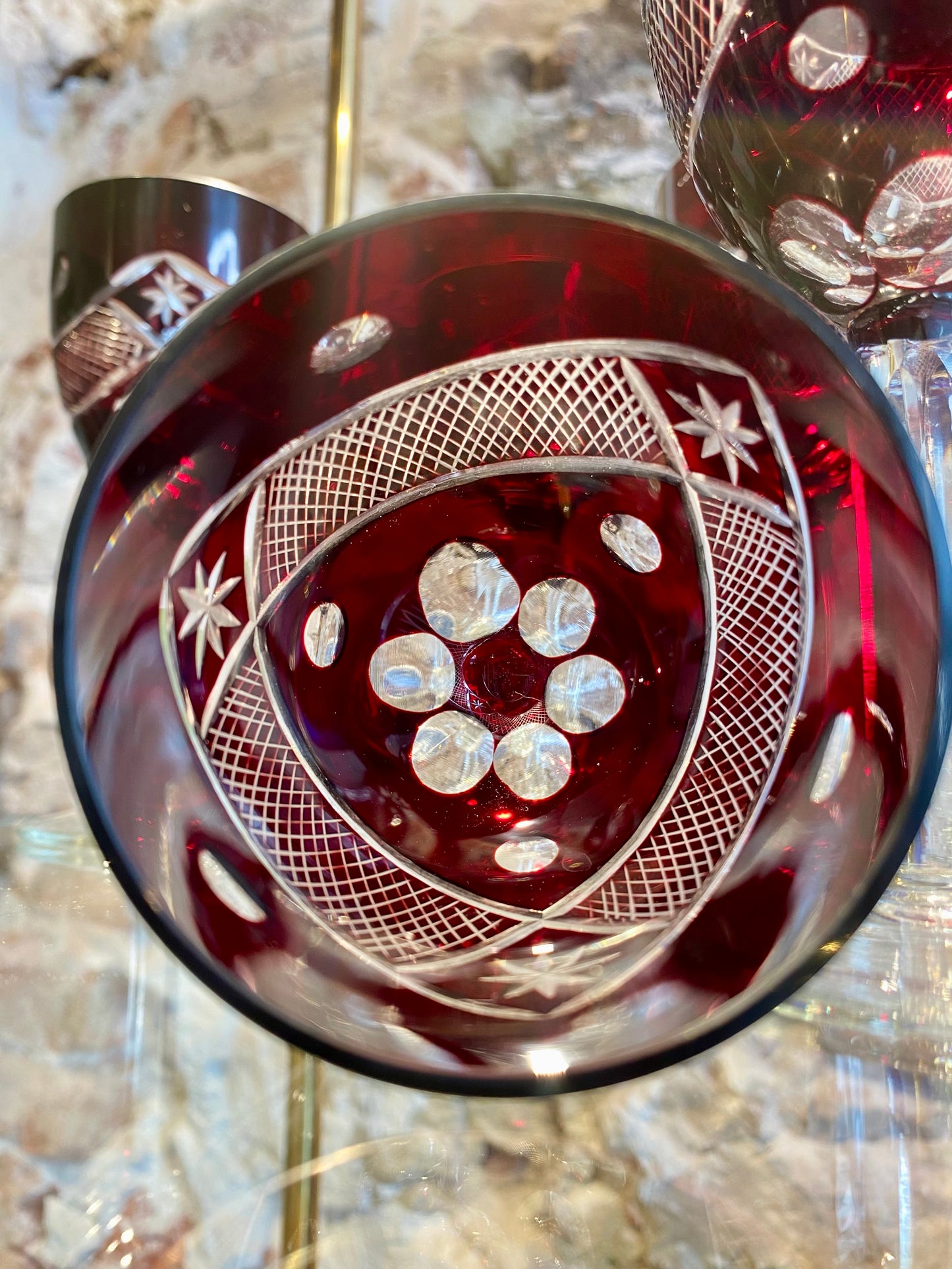 6 verres à vin en cristal rubis taillé – Perla Lux Buzău