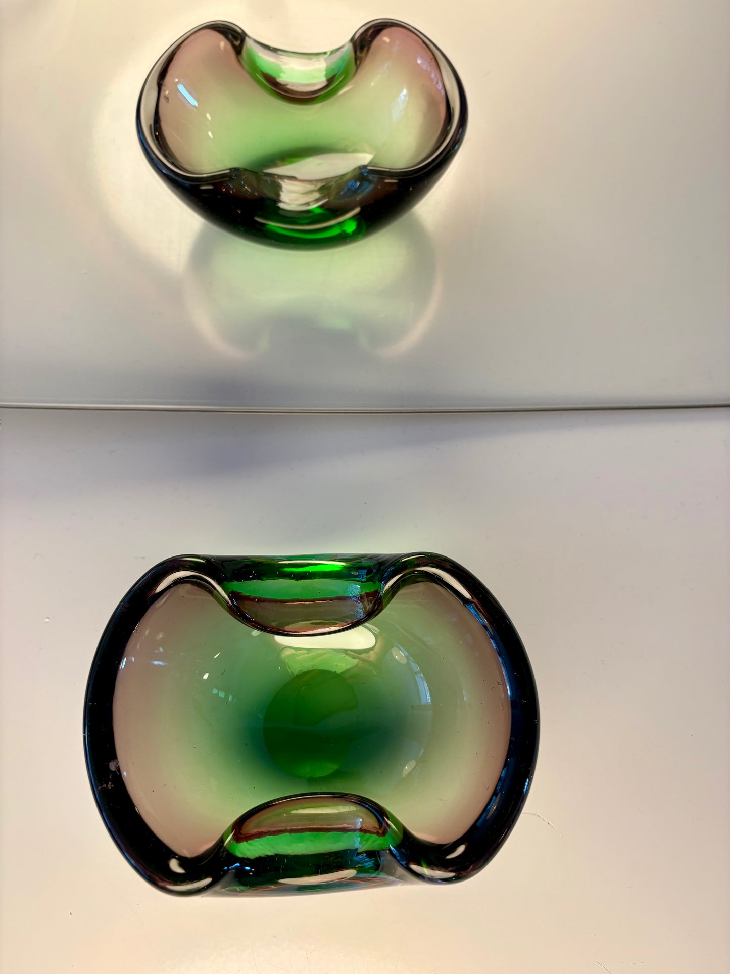 Cendrier / vide poche vert et rose attribué à Murano 1950/60