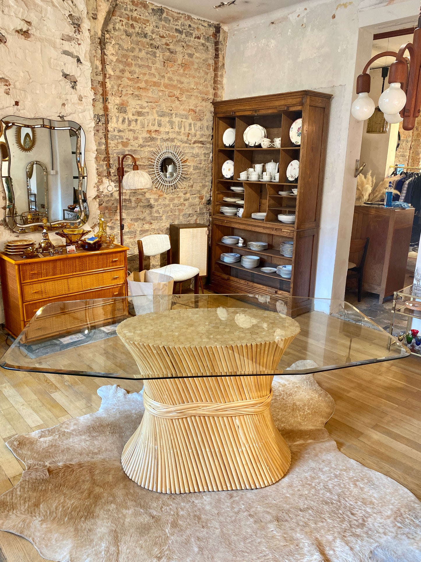 Aurore - Table à manger Mc Guire