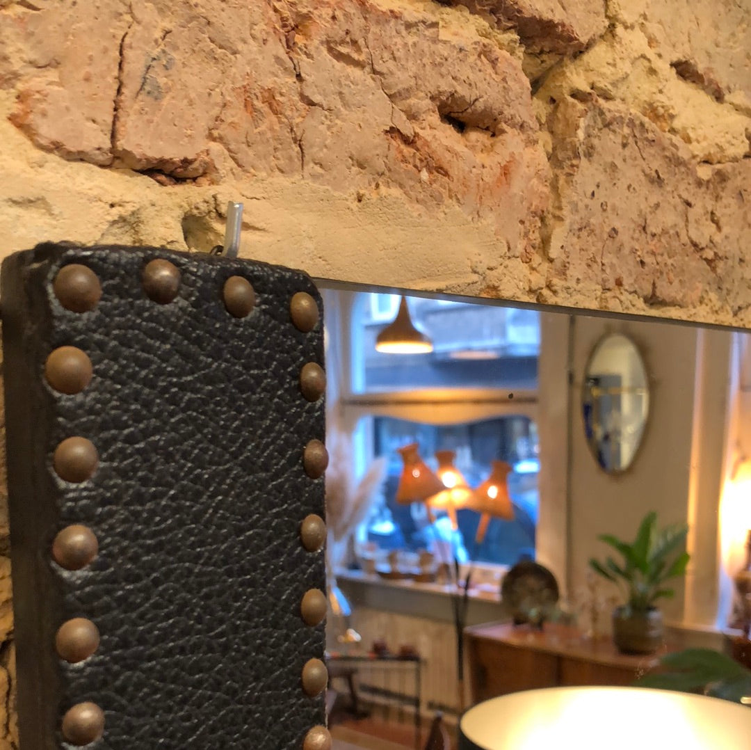 Estebanne - Miroir cuir capitonné vintage