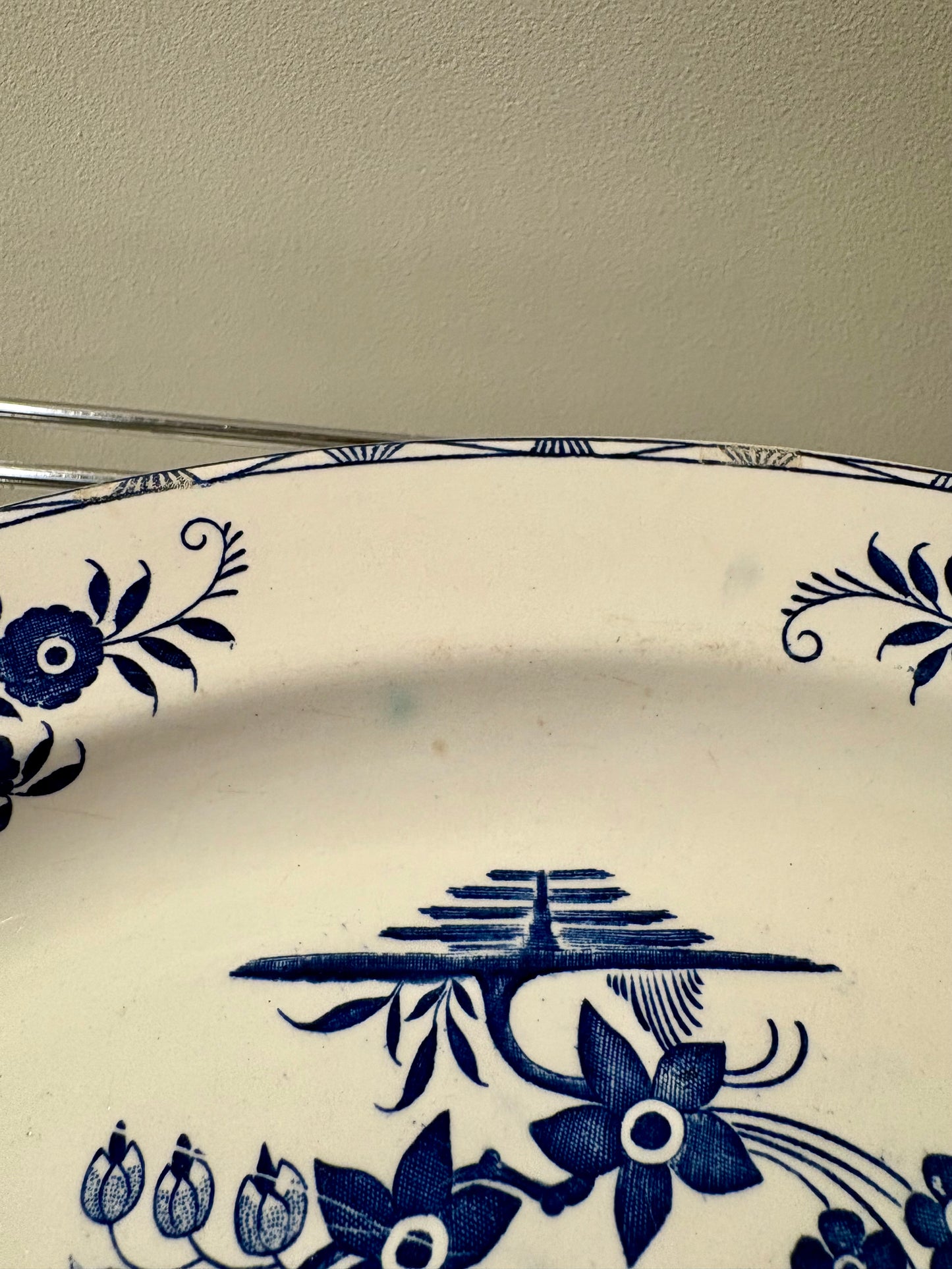 Plat ovale ancien Boch – décor “Grand Bouquet”