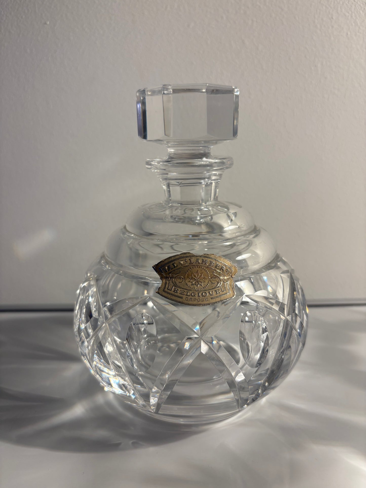 Petite carafe en cristal Val Saint Lambert – étiquette d’origine