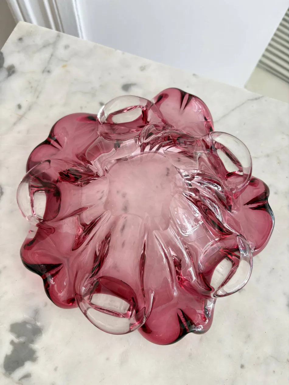 Coupe / vide-poche floral en verre de Murano rose 1960/70
