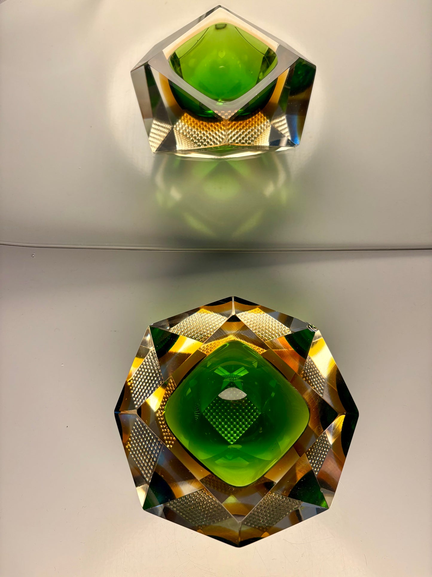 Cendrier Murano sommerso vert et ambre 1960