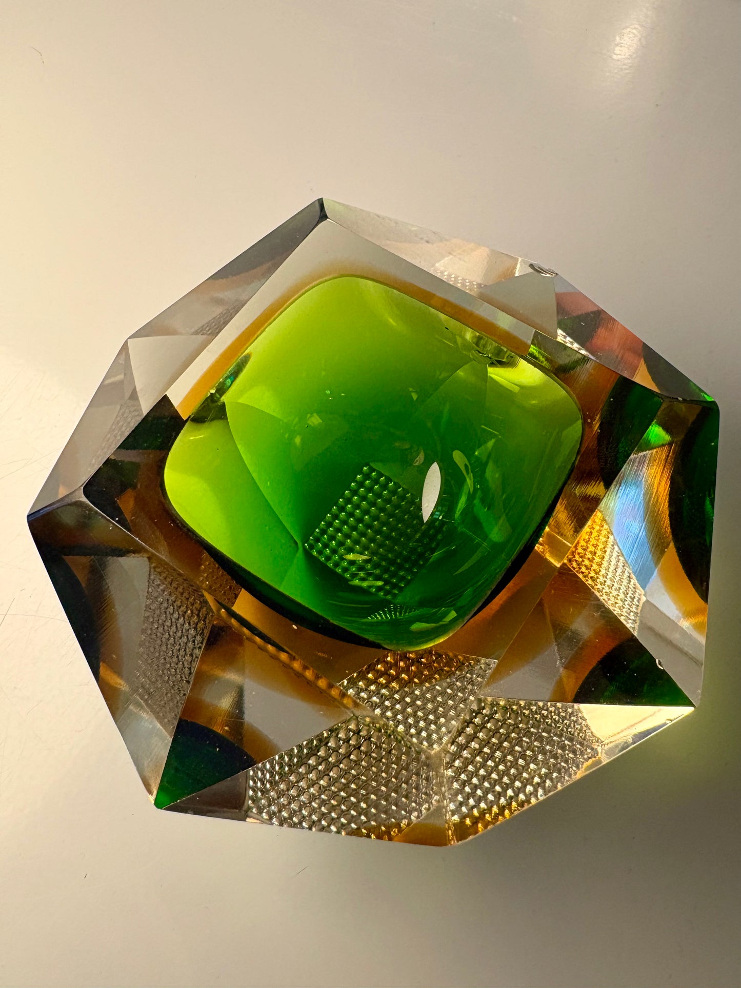 Cendrier Murano sommerso vert et ambre 1960