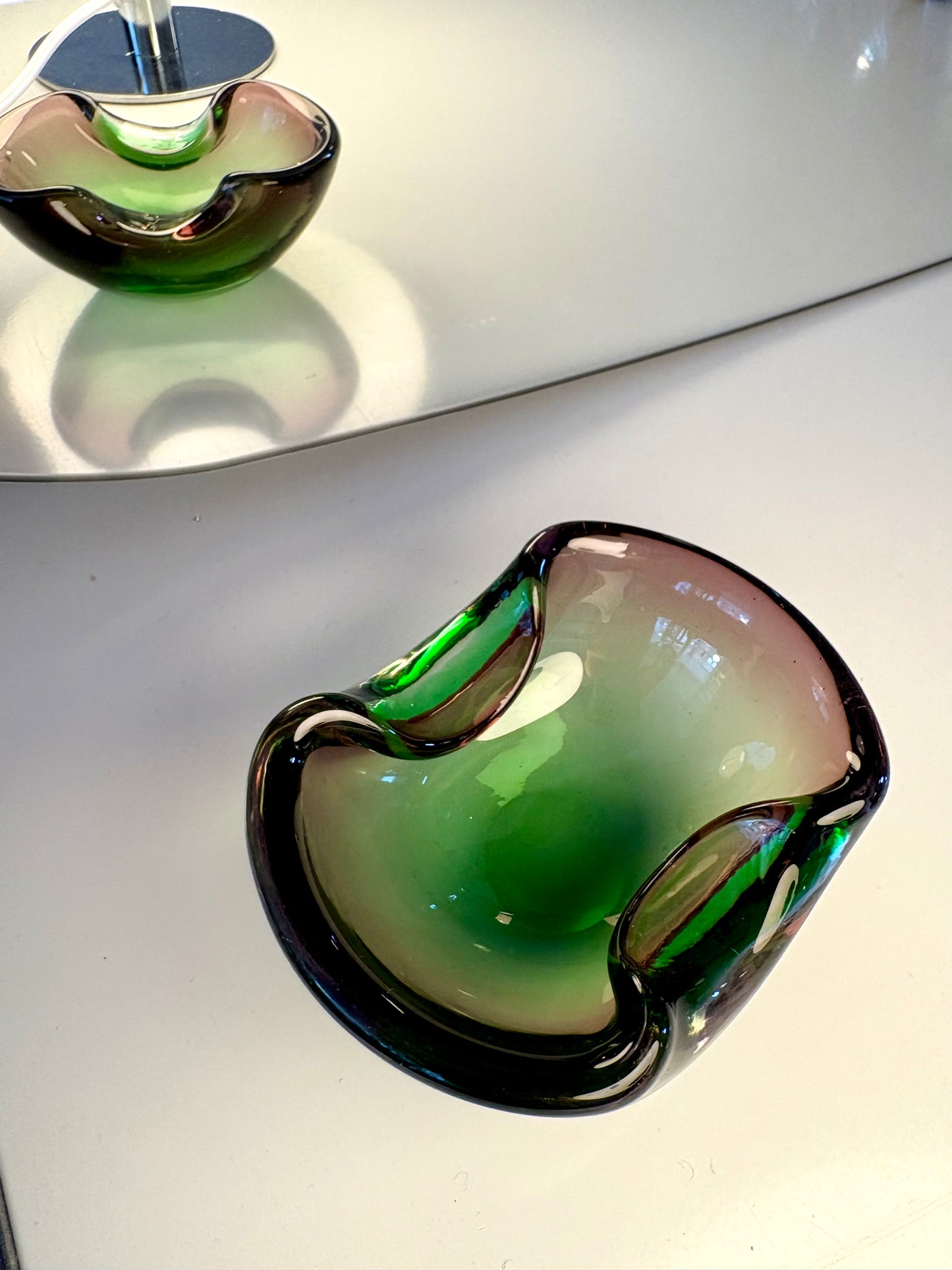 Cendrier / vide poche vert et rose attribué à Murano 1950/60