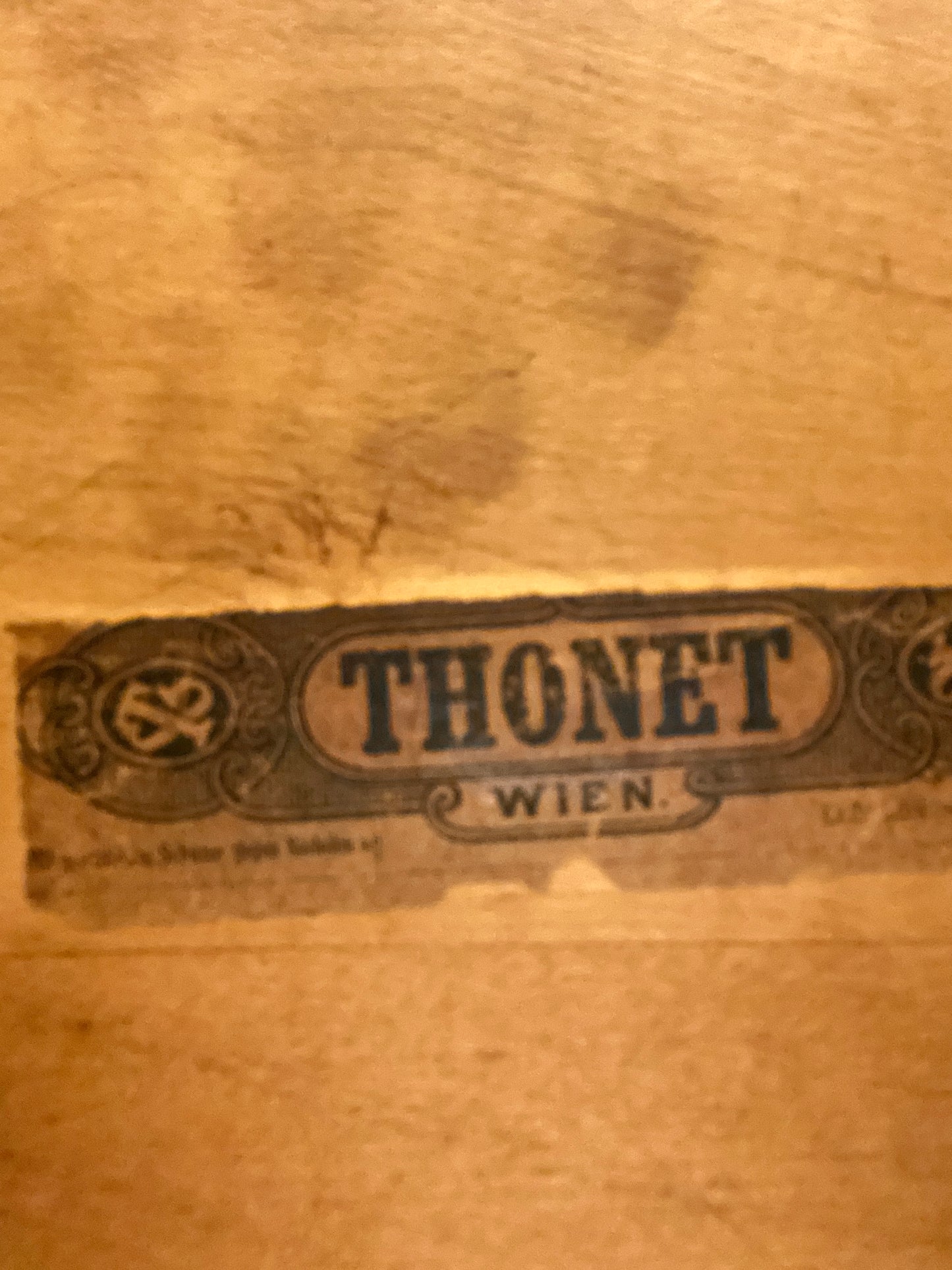 Thibaud - Table à musique Thonet n° 11611